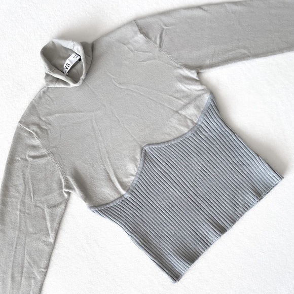 ZARA Colourblock turtleneck - Picture 5 of 8